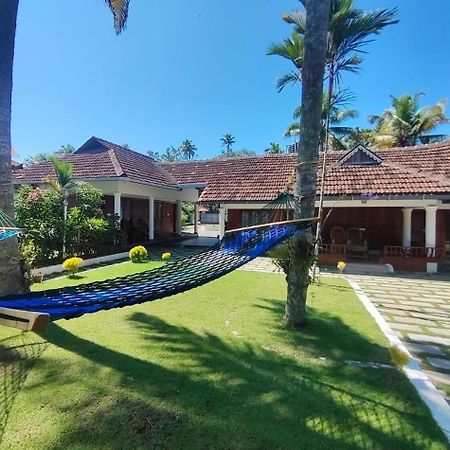 Breeze Backwater Homes Kochi Exterior foto